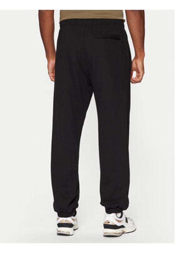 Guess Spodnie dresowe M5RB52 KCPR1 Czarny Regular Fit. Kolor: czarny. Materiał: bawełna