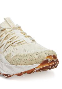 New Balance Sneakersy Tektrel WTTTRCC1 Beżowy. Kolor: beżowy. Materiał: materiał