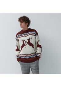 House - Sweter w renifery - Bordowy. Kolor: czerwony #1