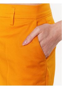 Sisley Chinosy 4IULLF00V Pomarańczowy Regular Fit. Kolor: pomarańczowy. Materiał: bawełna #3