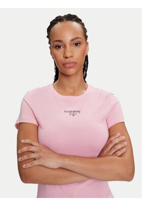 Tommy Jeans T-Shirt Essential DW0DW18397 Różowy Slim Fit. Kolor: różowy. Materiał: bawełna