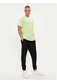 Adidas - adidas T-Shirt adicolor Classics 3-Stripes IM9391 Zielony Slim Fit. Kolor: zielony. Materiał: bawełna #4