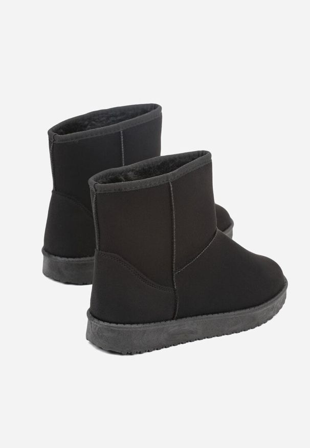 Renee - Czarne Śniegowce z Przeszyciami po Bokach Retena. Kolor: czarny. Materiał: jeans