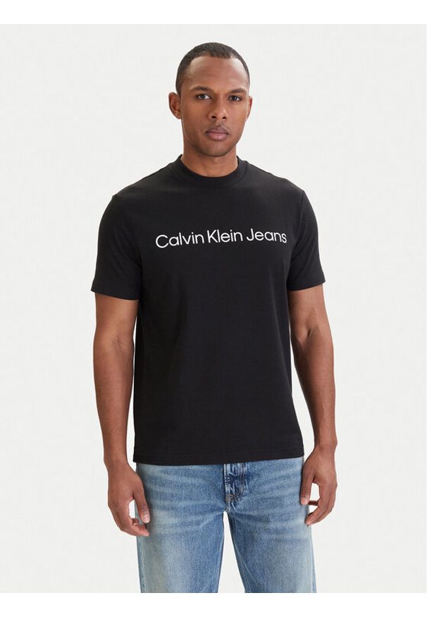 Calvin Klein Jeans T-Shirt LV04RAB810 Czarny Regular Fit. Kolor: czarny. Materiał: bawełna