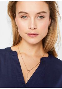 bonprix - Luźniejsza bluzka satynowa z obniżoną linią ramion i krótkim rękawem. Typ kołnierza: typu henley. Kolor: niebieski. Materiał: satyna. Długość rękawa: krótki rękaw. Długość: krótkie #2