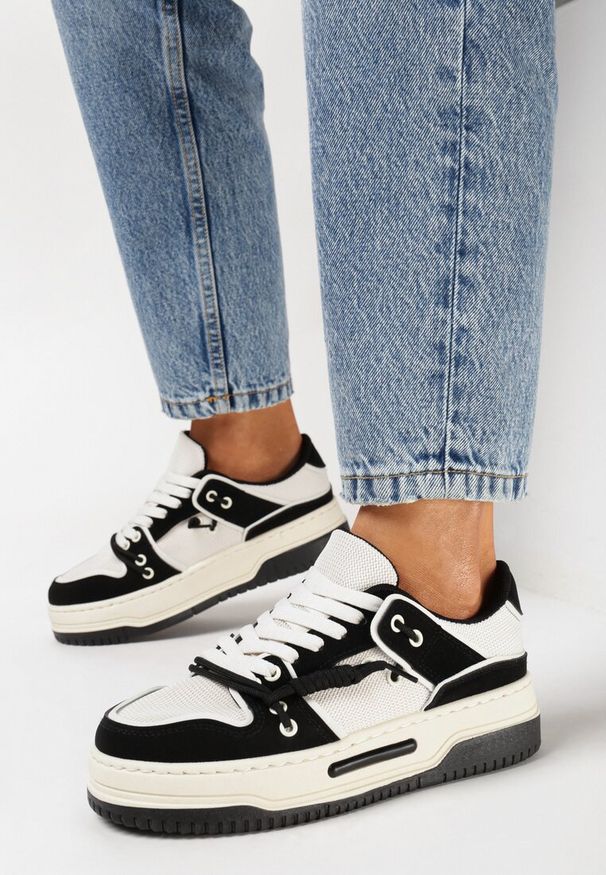 Born2be - Czarne Sneakersy na Platformie z Ozdobnym Sznurowaniem Awidea. Kolor: czarny. Materiał: jeans. Obcas: na platformie