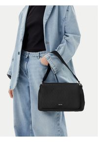 Calvin Klein Torebka Ck Must Satchel_Mono K60K613181 Czarny. Kolor: czarny. Materiał: skórzane #1