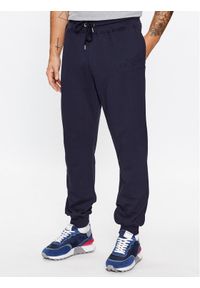GANT - Gant Spodnie dresowe Reg Tonal Shield Pants 2039023 Granatowy Regular Fit. Kolor: niebieski. Materiał: bawełna #1