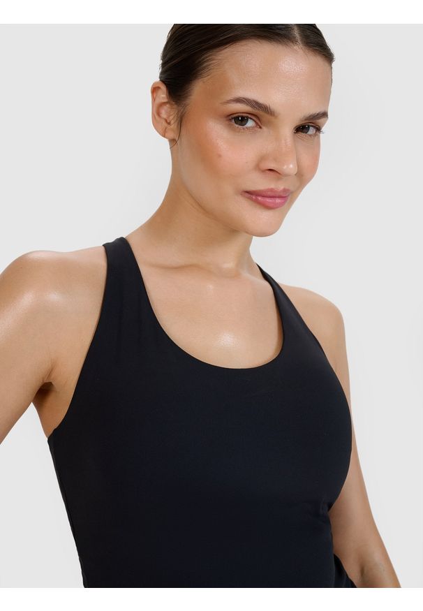 4f - 4F Top do jogi i pilatesu slim szybkoschnący damski - czarny XL. Kolor: czarny. Materiał: dzianina, elastan, włókno, syntetyk, materiał, guma. Wzór: gładki, jednolity, ze splotem. Sport: joga i pilates