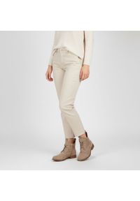 Botki damskie S.Barski, ażurowa cholewka sznurowane stabilny niski obcas wygodna konstrukcja miękka wkładka, beżowe, HY61-8009. Zapięcie: sznurówki. Kolor: beżowy. Szerokość cholewki: normalna. Wzór: ażurowy. Materiał: jeans. Sezon: wiosna, jesień. Obcas: na obcasie. Styl: elegancki, klasyczny. Wysokość obcasa: niski #4