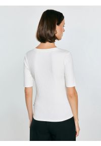 Big-Star - Koszulka damska w prążek biała Imija 100. Kolor: biały. Materiał: prążkowany, dzianina, materiał. Wzór: prążki #5