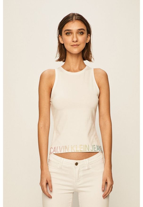Calvin Klein Jeans - Top. Okazja: na co dzień. Kolor: biały. Materiał: bawełna, dzianina. Wzór: nadruk. Styl: casual