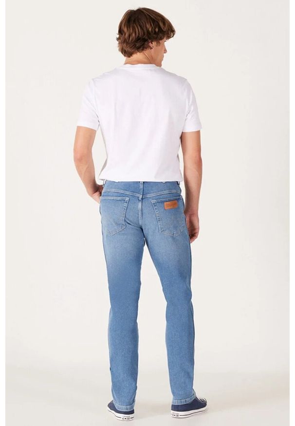 Wrangler - WRANGLER TEXAS SLIM MĘSKIE SPODNIE JEANSOWE BLUE MOON W12SU8392