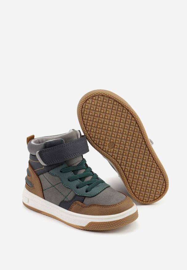 Born2be - Ciemnobeżowe Botki Vices w Stylu Sneakersów z Przeszyciami Esselia. Okazja: na uczelnię, na co dzień. Zapięcie: rzepy. Kolor: beżowy. Materiał: jeans. Styl: casual