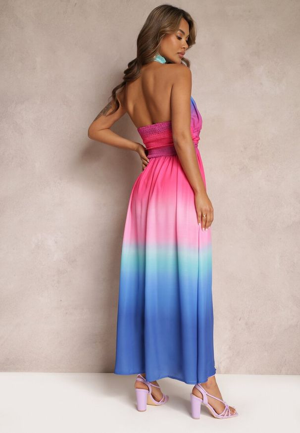 Renee - Niebieska Sukienka Maxi z Dekoltem Halter i Efektem Ombre Magdalla. Typ kołnierza: dekolt halter. Kolor: niebieski. Styl: wizytowy. Długość: maxi