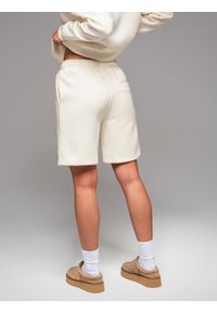 Ombre Clothing - Szorty dresowe unisex ze ściągaczem w pasie – kremowe V2. Kolor: kremowy. Materiał: dresówka. Wzór: aplikacja. Styl: sportowy #6