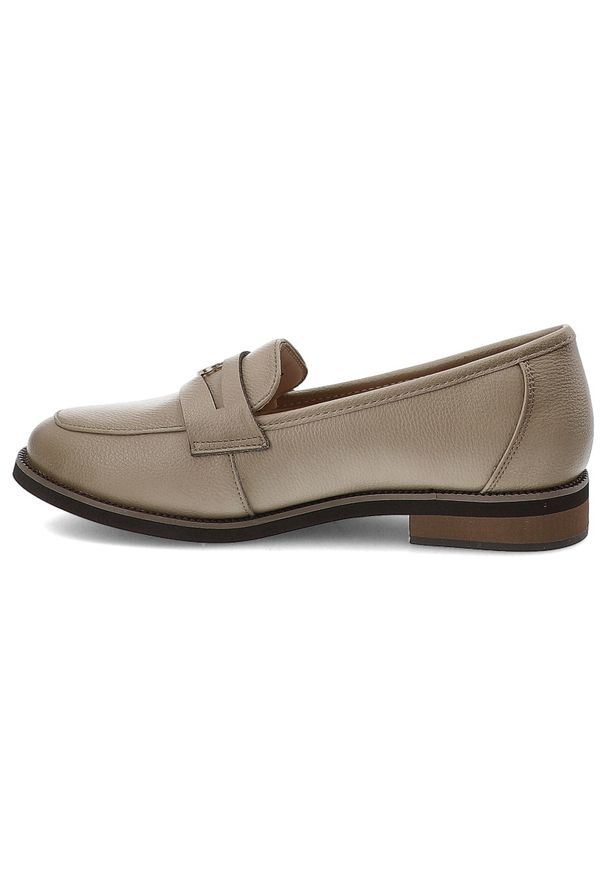 Mokasyny damskie Cambell, ze skóry licowej na płaskim obcasie z ozdobą i wsuwane, beżowe, 25-19301BG. Okazja: na co dzień. Zapięcie: bez zapięcia. Kolor: beżowy. Materiał: skóra. Wzór: aplikacja. Obcas: na obcasie. Styl: klasyczny, elegancki, casual. Wysokość obcasa: średni, niski