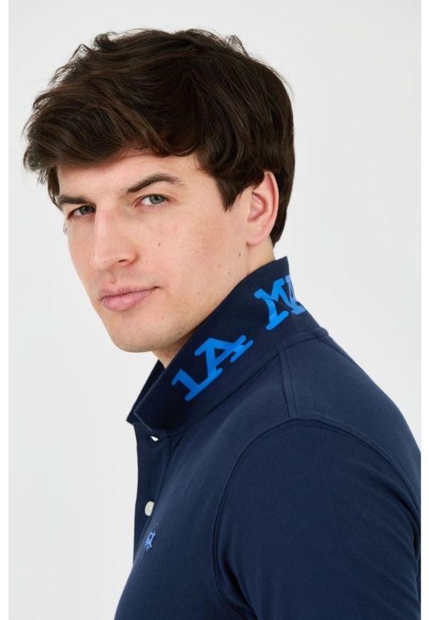 La Martina - LA MARTINA Granatowe męskie polo z małym logo, Rozmiar XXL. Typ kołnierza: polo. Kolor: niebieski