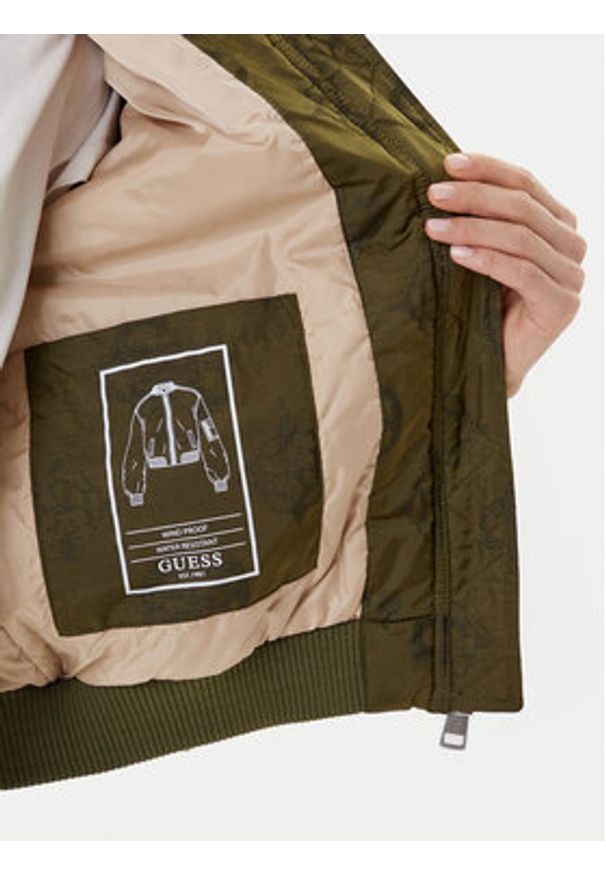 Guess Kurtka bomber W5YL08 WHDK2 Khaki Regular Fit. Kolor: brązowy. Materiał: syntetyk
