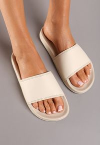 Born2be - Beżowe Klapki z Lekkiej Pianki na Płaskiej Podeszwie Vikova. Kolor: beżowy. Wzór: gładki. Sezon: lato. Obcas: na płaskiej podeszwie #6