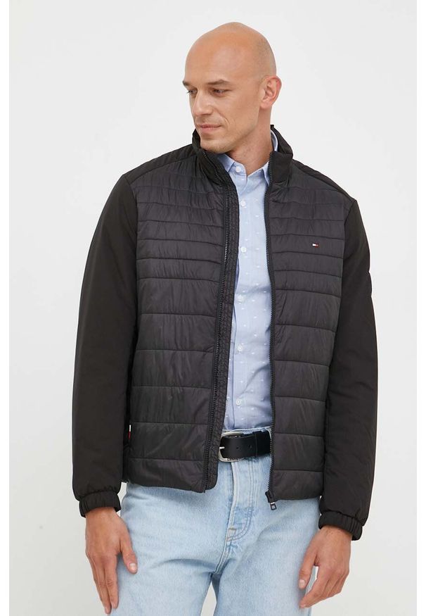 TOMMY HILFIGER - Tommy Hilfiger kurtka męska kolor czarny przejściowa. Kolor: czarny. Materiał: poliester