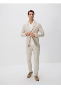 Reserved - Dzianinowa marynarka slim fit - beżowy. Kolor: beżowy. Materiał: dzianina #1