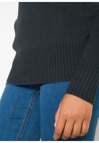 Sweter basic z golfem bonprix czarny. Typ kołnierza: golf. Kolor: czarny. Wzór: prążki #4