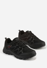 Born2be - Czarne Buty Sportowe w Trekkingowym Stylu na Tłoczonej Podeszwie Revitte. Okazja: na co dzień. Kolor: czarny. Materiał: jeans. Szerokość cholewki: normalna #3