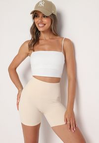 Born2be - Jasnobeżowe Szorty Kolarki przed Kolano w Sportowym Stylu z Efektem Push Up Vesna. Okazja: na co dzień. Kolor: beżowy. Wzór: aplikacja, bez wzorów. Styl: sportowy #6