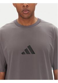 Adidas - adidas T-Shirt Z.N.E. JC5483 Szary Loose Fit. Kolor: szary. Materiał: syntetyk