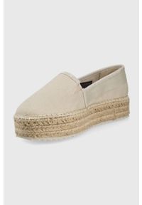 Tommy Jeans espadryle EN0EN01833ACM kolor beżowy na platformie. Nosek buta: okrągły. Kolor: beżowy. Materiał: guma. Obcas: na platformie #5