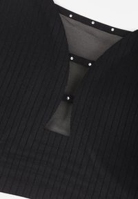 Born2be - Czarny Biustonosz z Prążkowanego Materiału Ezimere. Kolor: czarny. Materiał: prążkowany, materiał. Rodzaj stanika: wyciągane miseczki. Wzór: gładki #2