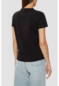 Tommy Jeans - TOMMY JEANS Czarny damski t-shirt z małym logo, Rozmiar XS. Kolor: czarny #4