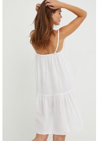 Answear Lab sukienka lniana kolor biały midi prosta. Okazja: na co dzień. Kolor: biały. Materiał: len. Długość rękawa: na ramiączkach. Typ sukienki: proste. Styl: wakacyjny. Długość: mini, midi #3