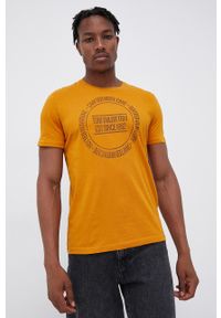 Tom Tailor - T-shirt bawełniany. Okazja: na co dzień. Kolor: żółty. Materiał: bawełna. Wzór: nadruk. Styl: casual #1