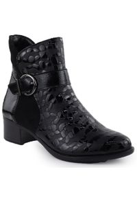 Skórzane botki damskie na obcasie lakierowane czarne Remonte Rieker R5188-02. Kolor: czarny. Materiał: skóra. Obcas: na obcasie. Wysokość obcasa: średni #1