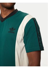 Adidas - adidas T-Shirt Archive Panel IS1406 Zielony Regular Fit. Kolor: zielony. Materiał: bawełna, syntetyk
