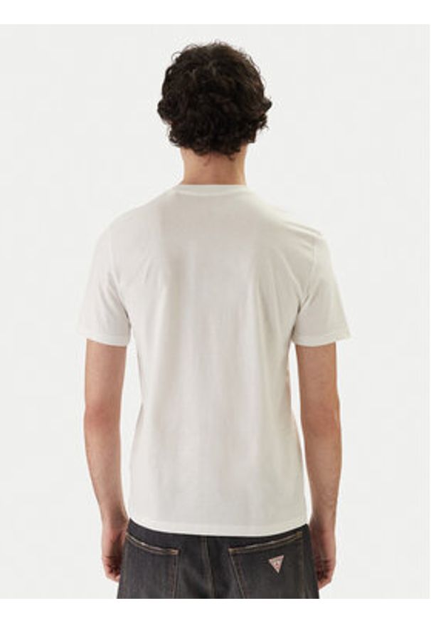 Guess T-Shirt Z6GI06 K2847 Biały Regular Fit. Kolor: biały. Materiał: bawełna