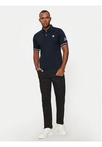 Guess Polo M4BP60 K7O64 Granatowy Slim Fit. Typ kołnierza: polo. Kolor: niebieski. Materiał: bawełna