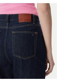 Tommy Jeans Jeansy DW0DW23459 Granatowy Mom Fit. Kolor: niebieski #5