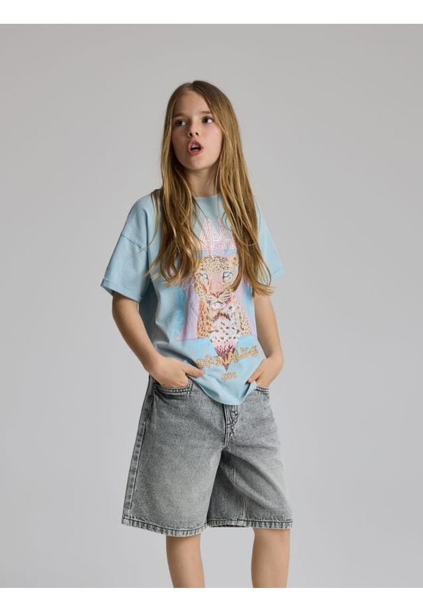 Reserved - Jeansowe szorty bermudy - jasnoszary. Kolor: szary. Materiał: jeans