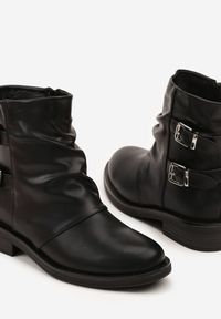 Renee - Czarne Botki Typu Biker Boots ze Sprzączkami Tulianelle. Okazja: na co dzień. Zapięcie: sprzączka. Kolor: czarny. Materiał: jeans, skóra. Wzór: aplikacja. Styl: casual #6