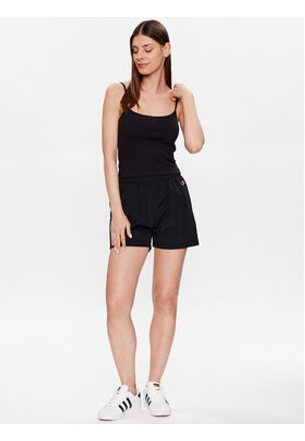 Champion Top 116069 Czarny Slim Fit. Kolor: czarny. Materiał: bawełna