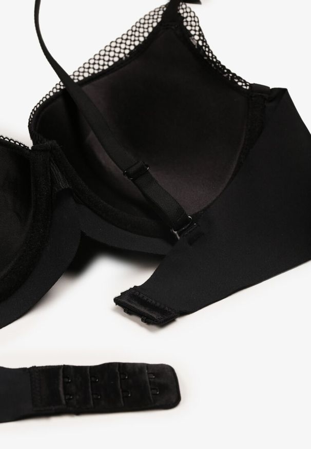 Born2be - Czarny Biustonosz z Ozdobną Siateczką Zorale. Kolor: czarny