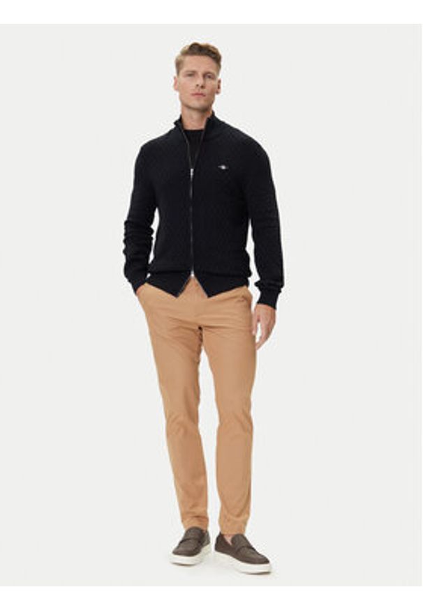 GANT - Gant Kardigan 8030263 Czarny Regular Fit. Kolor: czarny. Materiał: bawełna