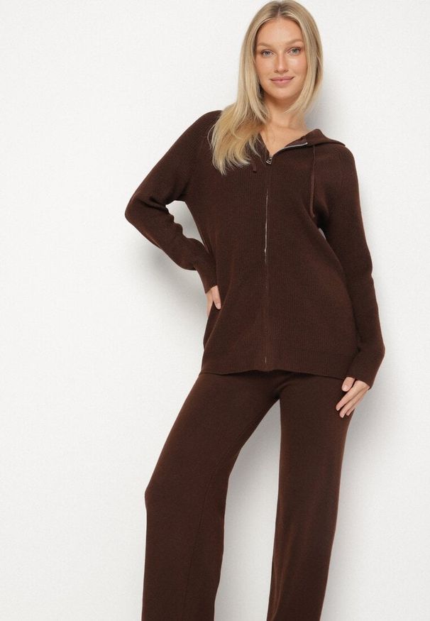 Born2be - Brązowy Komplet Dzianinowy z Wełną Bluza z Kapturem i Szerokie Spodnie Otisela. Kolor: brązowy. Materiał: dzianina, wełna