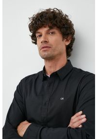 Calvin Klein koszula męska kolor czarny slim z kołnierzykiem klasycznym. Typ kołnierza: kołnierzyk klasyczny. Kolor: czarny. Styl: klasyczny #5
