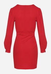 Born2be - Czerwona Sukienka z Marszczeniem i Bufiastymi Rękawami Redenia. Kolor: czerwony. Styl: klasyczny, elegancki #4