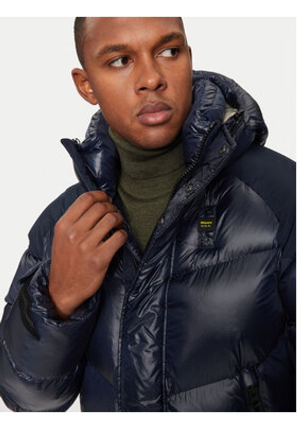 Blauer Kurtka zimowa 24WBLUC02234 Granatowy Regular Fit. Kolor: niebieski. Materiał: syntetyk. Sezon: zima