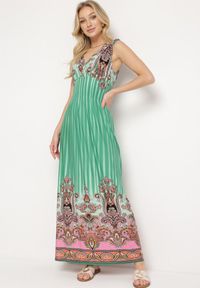 Born2be - Zielona Sukienka z Troczkami w Ramionach Rozkloszowana z Dekoltem w V Araxeda. Typ kołnierza: dekolt w kształcie V. Kolor: zielony. Sezon: lato. Styl: elegancki #1
